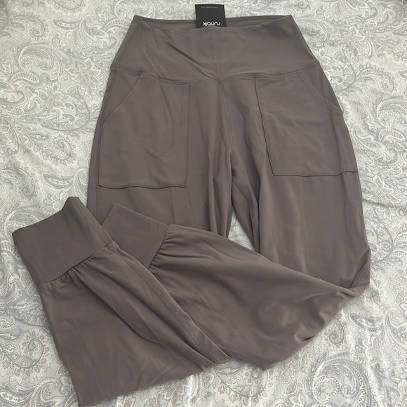 New yoga pants from Korea, size XS - Picture 1 of 3